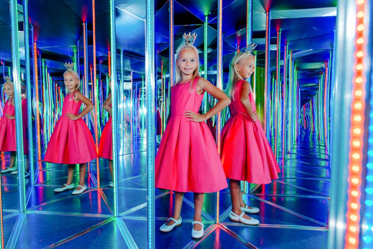 зеркальный лабиринт отдых